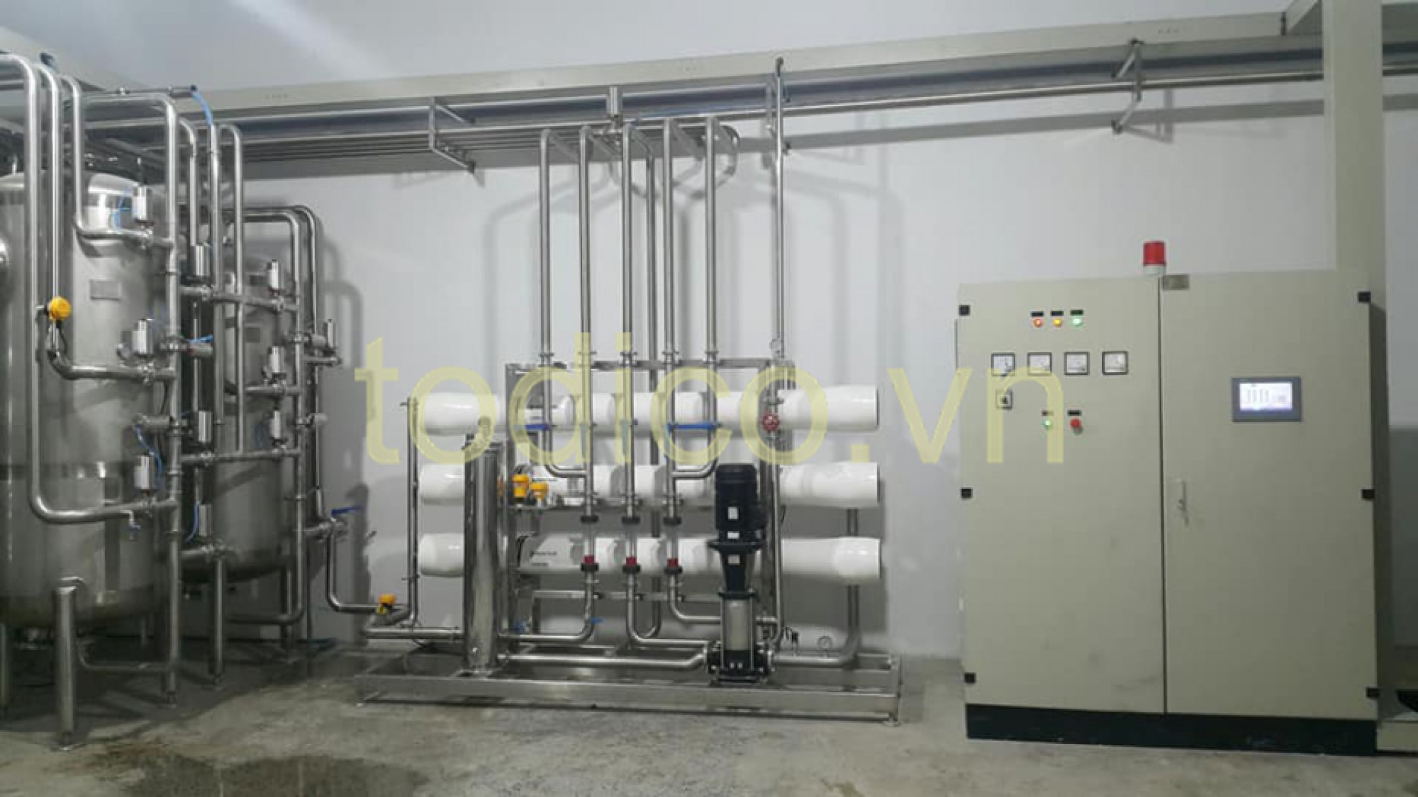 Hệ thống xử lý nước uống tinh khiết - Công ty Hồng Phúc