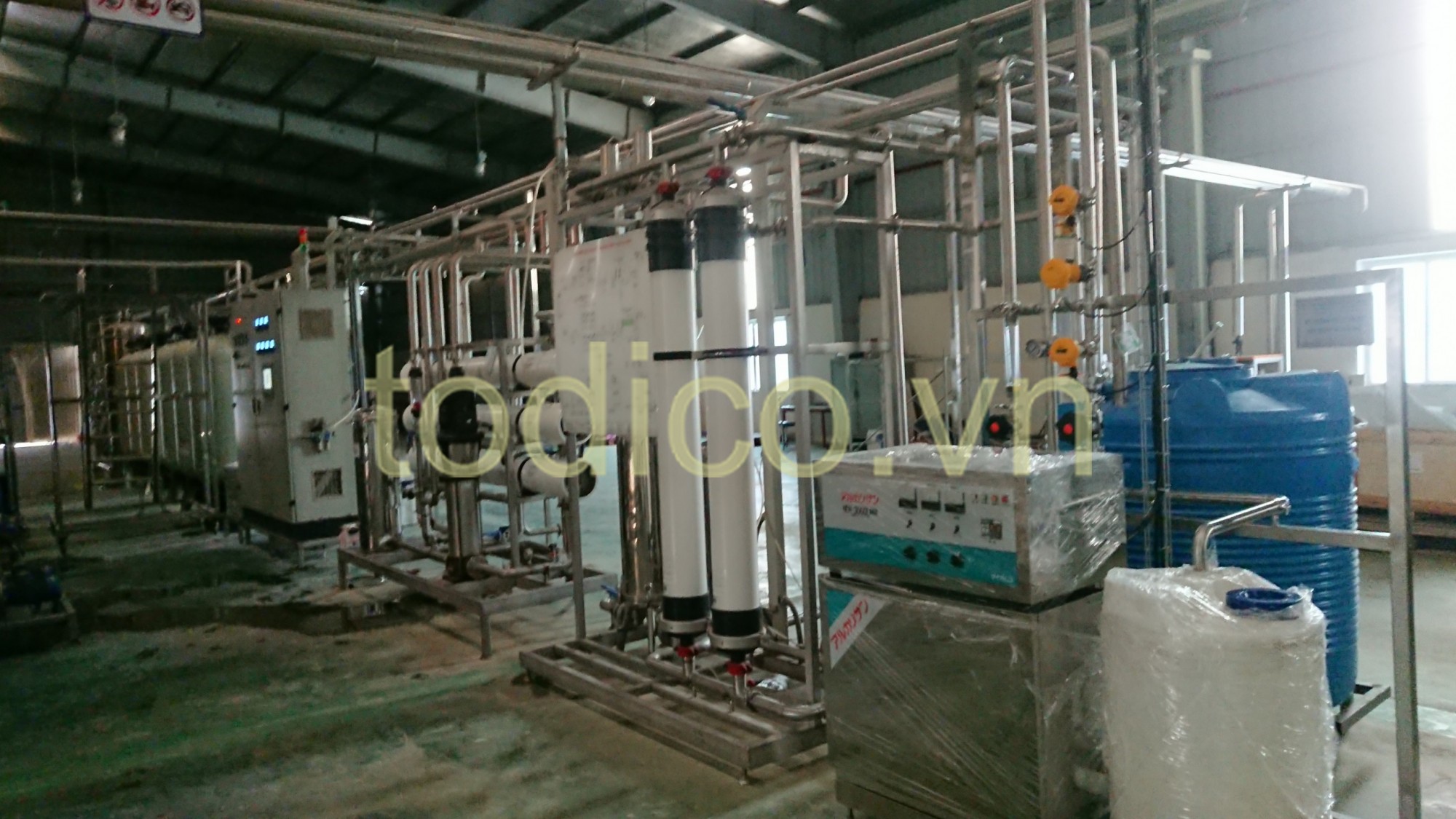 HỆ THỐNG XỬ LÝ NƯỚC ION KIỀM CÔNG NGHIỆP 3000L/H